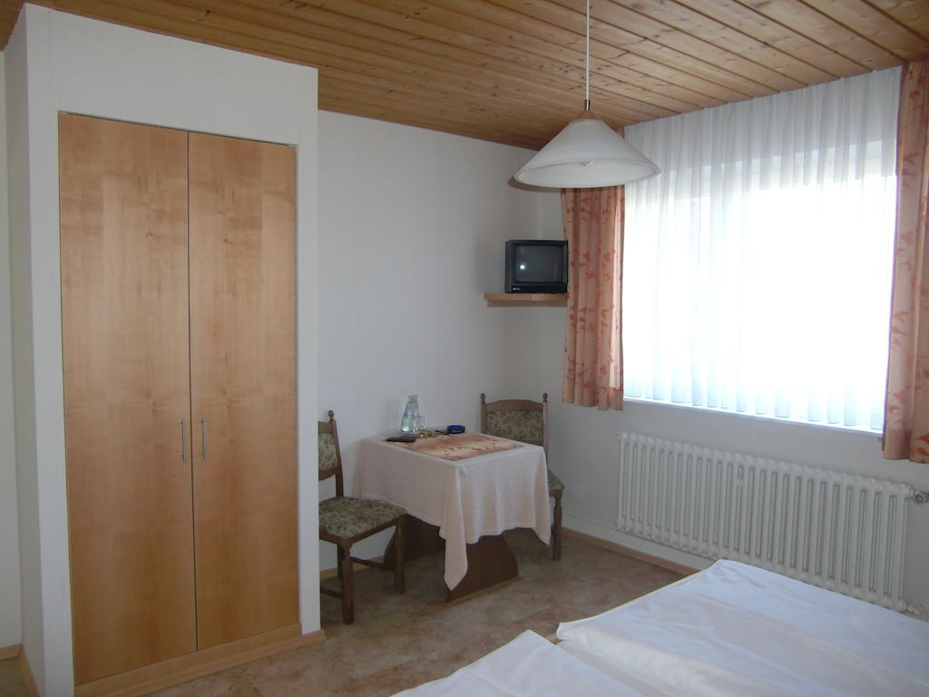 Waldhotel Glimmesmuhle Bad Hersfeld Kamer foto